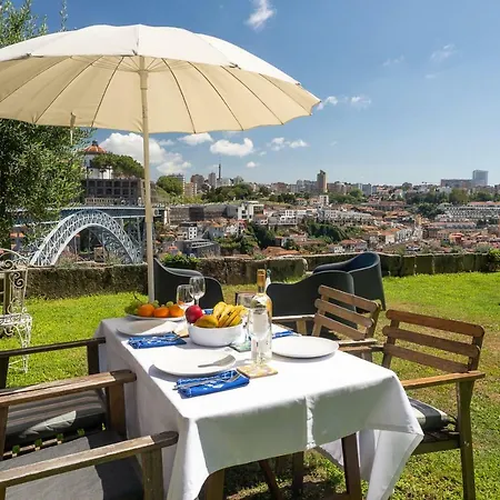Manor House Apartamento *