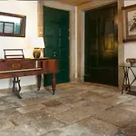 Апартаменты Manor House *