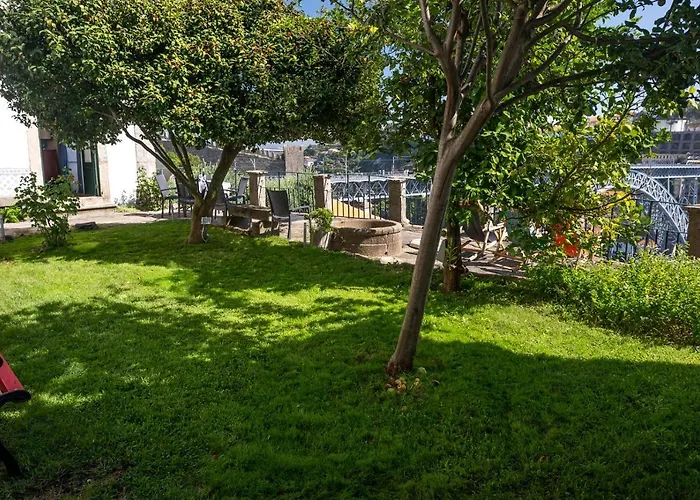 아파트 Manor House